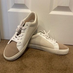 NWOT Vintage Havana white and tan snakeskin sneakers